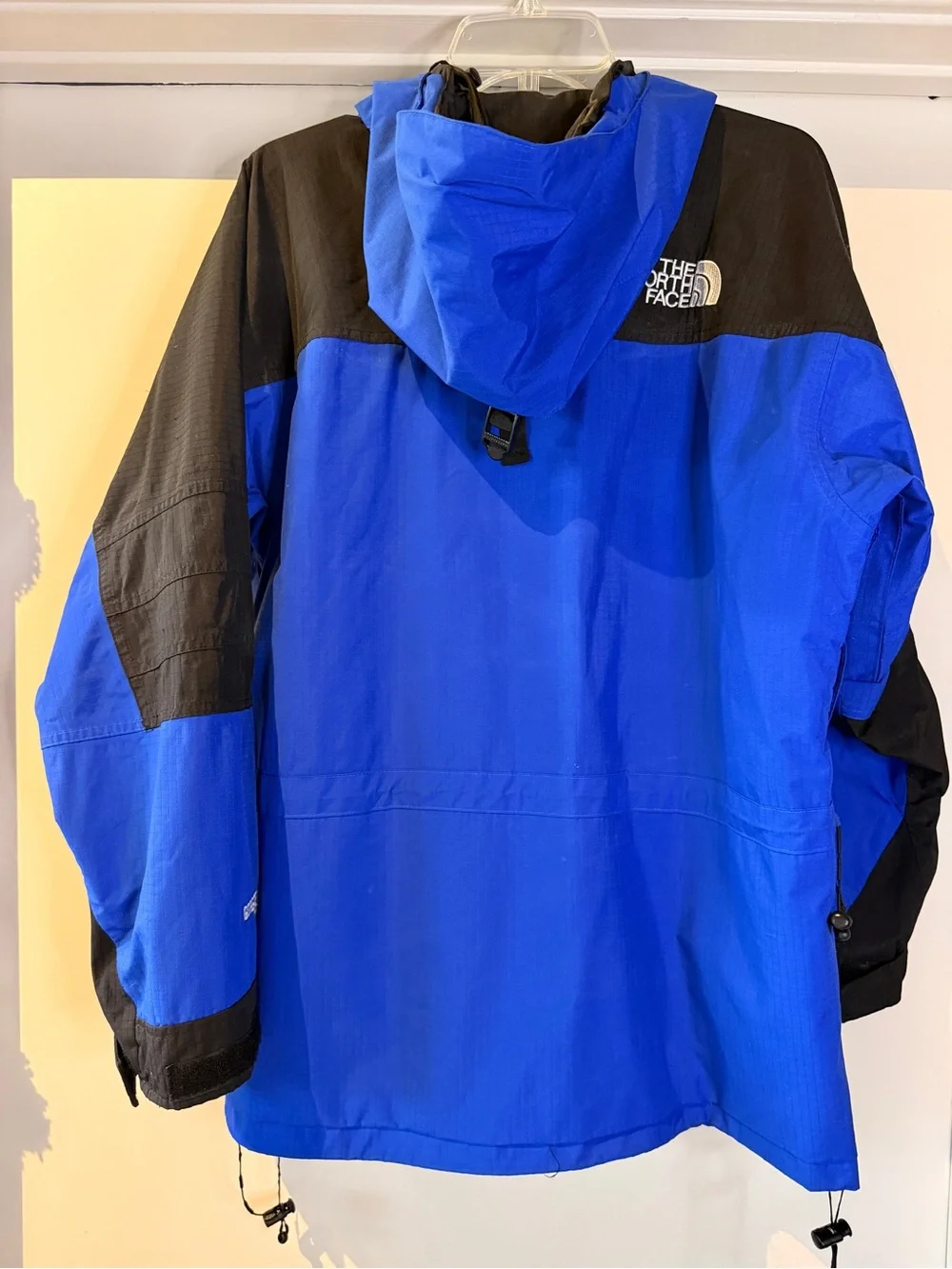 The North Face Summit Series Gore Tex Jacket Size S Men's Blue/Black Waterproof